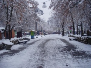 pada sneg u vrnjackoj banji - putevi u srbiji slabo prohodni